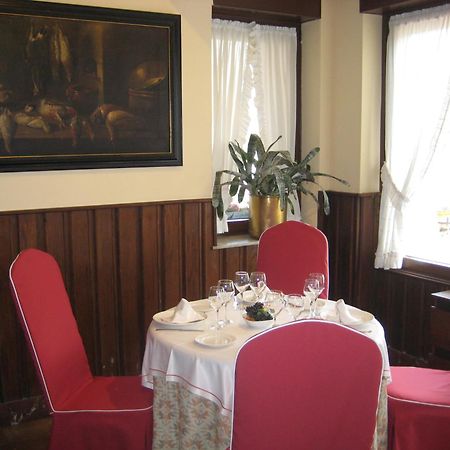 Gurutzeberri Hotel Oiartzun Buitenkant foto