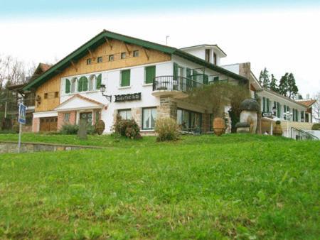 Gurutzeberri Hotel Oiartzun Buitenkant foto