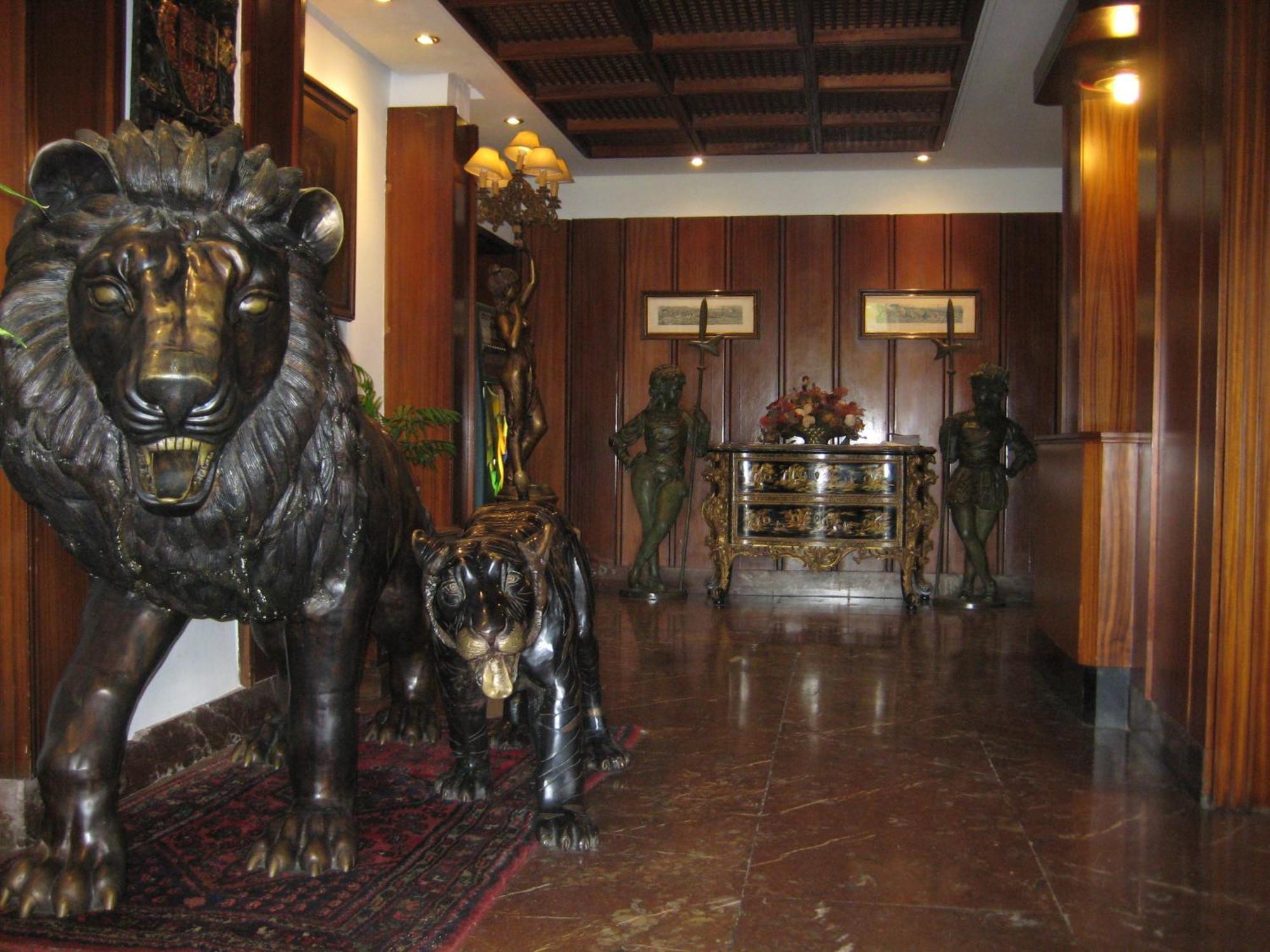 Gurutzeberri Hotel Oiartzun Buitenkant foto
