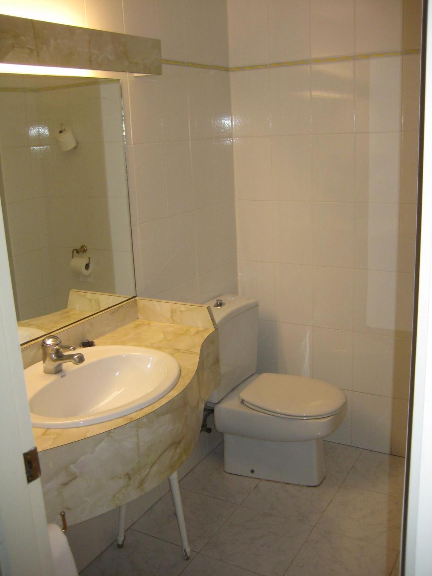 Gurutzeberri Hotel Oiartzun Buitenkant foto